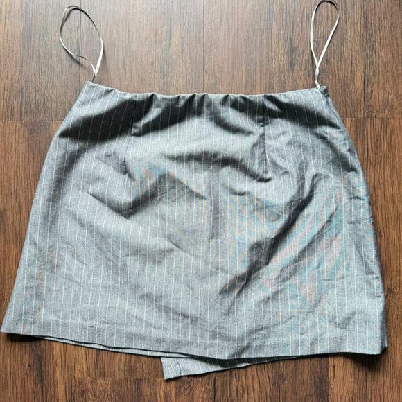 Emerson Lane Gray Pinstripe Skort Wrap Front Pull-On Women’s M - Picture 3 of 7